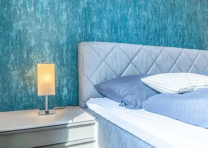 Sweet 2br & 1lr Apartment, Around Donaustadt *