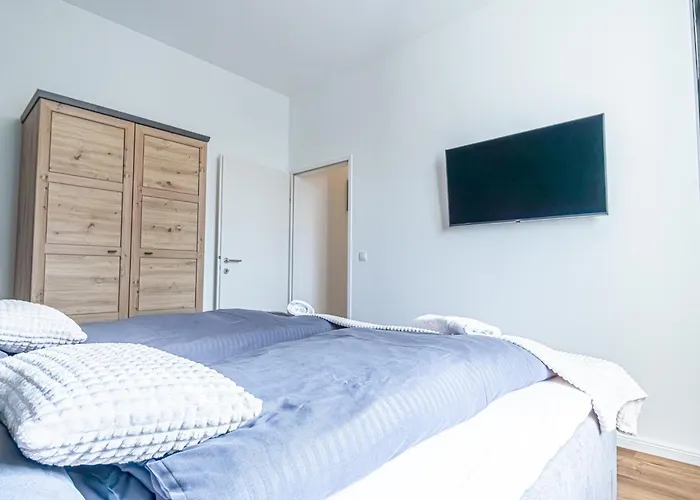 Sweet 2br & 1lr Apartment, Around Donaustadt Відень