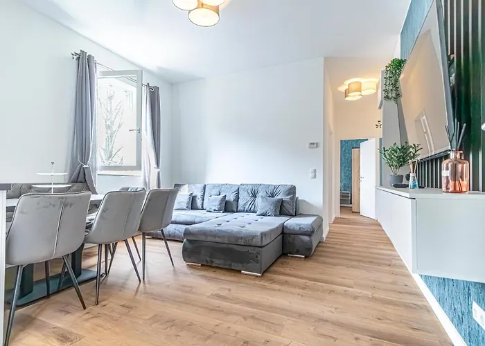 Sweet 2br & 1lr Apartment, Around Donaustadt Апартаменти
