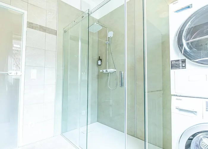 Sweet 2br & 1lr Apartment, Around Donaustadt Διαμέρισμα *